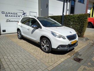 Peugeot 2008 1.6 VTi Féline Panorama Trekhaak Navigatie Airco