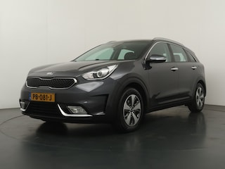Kia Niro 1.6 GDi First Edition Navigatie - Achteruitrijcamera - Climate Control - Parkeersensoren - Trekhaak - Virena zekerheidspakket € 895,-