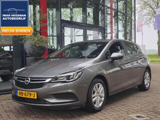 Opel Astra 1.0 Online Edition | Navigatie via Apple Carplay | Afn. Trekhaak | Airco | Parkeersensoren | Cruise Control