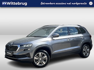 Skoda Karoq 1.5 TSI 150PK Ambition Tour / Zwenkbare Trekhaak / Digitale Cockpit / Stuur + Stoelverwarming V+A / Achteruitrijcamera / LED