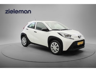 Toyota Aygo 1.0 VVT-i MT - Carplay, Cruise, Airco