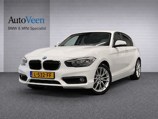 BMW 118i Corporate Lease Executive (CRUISE, NAVI, STOELVERWARMIING, PARKEERSENSOREN, GOED ONDERHOUDEN)