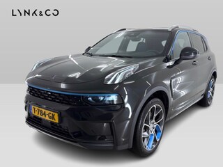 Lynk & Co 01 1.5 261pk PHEV 7DCTH | Zwarte hemel | Orig.NL | PanoramaDak | 360 graden Camera | Carplay |