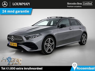 Mercedes-Benz A-klasse 250 e AMG Nightpakket Plug-In Hybride | Panoramadak | Burmester® | Sfeerverlichting | Keyless Go | CarPlay | Parkeerpakket met Camera | Inclusief 24 maanden Mercedes-Benz Certified garantie voor Europa.