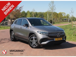 Mercedes-Benz EQA 250 Business Solution AMG 67 kWh | Camera | Sfeerverlichting |