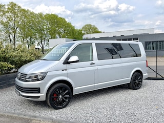 Volkswagen Transporter 2.0 TDI Extra Lang T6 150PK Dubbel Cabine 2018 Zilver Metallic