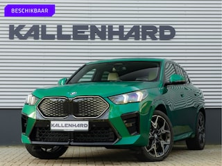 BMW iX2 eDrive20 - M-Sport Pro - M Compound Rem - Trekhaak - Memoryzetel - Head-up