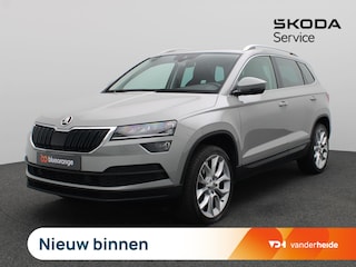 Skoda Karoq 1.5 TSI ACT Style Business 150PK DSG Trekhaak, 19", Virtual Pedal, Achteruitrijcamera, Memorystoel, Canton Audio, Keyless, Alarm, Stoelverwarming