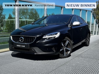 Volvo V40 1.5 T3 Polar+ Sport Automaat, Alarm, Panorama dak, Harman-Kardon Premium Audio, Trekhaak, Full led verlichting, Verwamde stoelen.