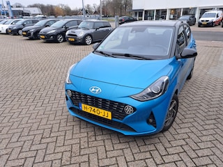 Hyundai i10 1.0 66pk Premium | Camera | Climate controle | Carplay | Lichtmetalen velgen | Cruise controle | Draadloze lader | Navigatie | Parkeersensoren