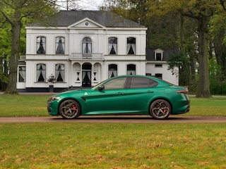 Alfa Romeo Giulia 2.9 V6 Quadrifoglio MY26 | Carbon dak | Akrapovic | Carbon stoelen | Facelift