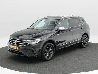 Volkswagen Tiguan 1.5 TSi 150 Pk Automaat Life 7 Persoons | Stoel/Stuurverwarming | Camera | Adaptive cruise | CarPlay | Navigatie | Climatronic | 18 Inch | 46.088 Km !!