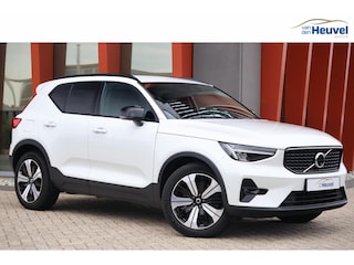 Volvo XC40 T5 Recharge Plus Dark | Stoelverwarming | Trekhaak | Leder | BLIS | Pilot Assist | 360° Camera | H/K | Keyless