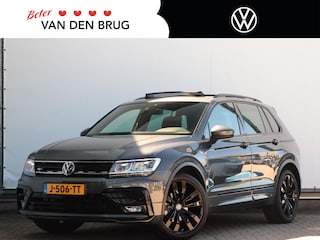 Volkswagen Tiguan 1.5 TSI ACT Highline Business R | Panoramadak | Stoelverwarming | App-Connect |