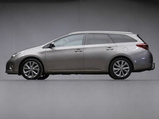Toyota Auris Touring Sports 1.8 Hybrid Aspiration Sport (NAVI,CAMERA,CLIMATE,CRUISE,GETINT,TREKHAAK,SPORTSTOELEN,LM VELGEN)