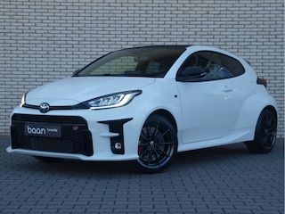 Toyota Yaris 1.6 GR Performance | Winterpakket | GR Performance | Achteruitrijcamera |