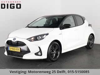 Toyota Yaris 1.5 HYBRIDE BI-TONE SPORTS GARANTIE 6-2031 . ADAPTIEVE CRUISE CONTROL . DEALER ONDERHOUDEN . ACHTERUITRIJ CAMERA .