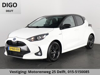 Toyota Yaris 1.5 HYBRIDE BI-TONE SPORTS GARANTIE 6-2031 . ADAPTIEVE CRUISE CONTROL . DEALER ONDERHOUDEN . ACHTERUITRIJ CAMERA .