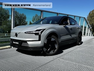 Volvo EX30 Single Motor Extended Range Plus 69 kWh Harman Kardon Premium Audio, Parkeerverwarming, Verwarmde stoelen + stuurwiel, Zwart dak, Parkeer camera, 1e eigenaar
