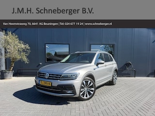 Volkswagen Tiguan 2.0 TSI 4motion R-Line 220pk AUT / Elek. achterklep / Camera / Park assist / Carplay