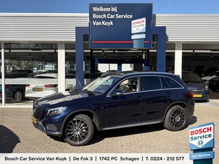Mercedes-Benz GLC 350e 4MATIC Premium Plus / Automaat / Volledig Dealer-Onderhouden / Nieuw HV Accupakket / Vol-Leder + Lederen Interieurdelen / Open/Pano-dak / Adaptieve Led Koplampen / Head-Up Display / Burmester Audio / Akoestikglas / Elektrisch verstelbare voorstoelen met geheugen + stuurkolom / Stoelverwarming / Adaptieve Cruise-Control met stuurhulp / DAB / Navi / 360 Camera / ELKTR-Achterklep / ELKTR-Trekhaak / PDC / LMV 19'' / ENZ.