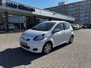 Toyota Aygo 1.0-12V Comfort Navigator 5Drs Automaat Airco Nap