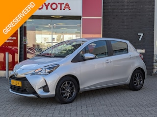 Toyota Yaris 1.5 VVT-i Active TREKHAAK LMV METALLIC DEALER ONDERHOUDEN AUTOMAAT
