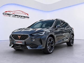 Cupra Formentor 1.4 e-Hybrid VZ245 Performance /Apple Carplay/Panodak/Elektr. Sportstoel+Memory/Travel-Side-Lane-Front Assist/Stoel-Stuurverw./Elektr. klep/Adaptive Cruise/(MET GARANTIE*)