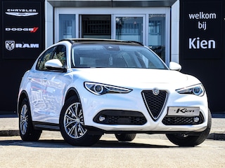Alfa Romeo Stelvio 2.2d Super | Pano-dak | Lederen bekleding | Schakelflippers | NL Auto |