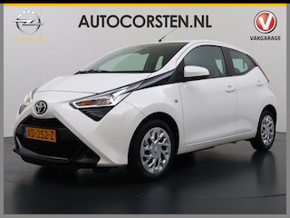Toyota Aygo 1.0 VVT-i x-play 5drs Camera AppleCarplay AndroidAuto Airco Dab Usb Isofix Elek.Ramen/Spiegels Led Bluetooth Wegenbelasting 24,- p.m.