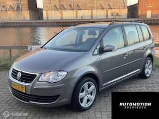 Volkswagen Touran 1.4 TSI Highline Business PDC trekhaak NAP