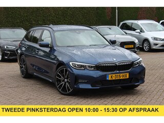 BMW 3-serie Touring 330e eDrive Edition / Leder / Ambiance / CarPlay / Parkeerhulp V+A / 19'' / Harman Kardon Getint glas / Virtual Cockpit / Stoelverwarming 4x / DAB / Cruise Control