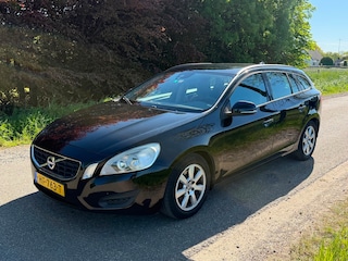 Volvo V60 1.6 DRIVe Kinetic D2 APK 06-2026 Airco