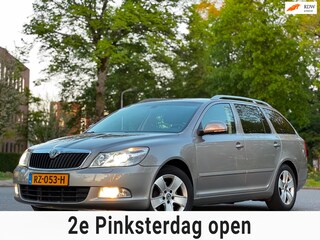 Skoda Octavia Combi 1.8 TSI Elegance Business Line|AUT DSG|NAVI|PSENSOR|STOELVERW|XENON|BOEKJES|2XSLEUTELS