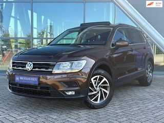 Volkswagen Tiguan 1.4 TSI ACT Highline 150pk Automaat / Panoramadak / Stoelverwarming