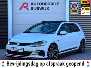 Volkswagen Golf 2.0 TSI GTI Performance Pano/Camera/Keyless