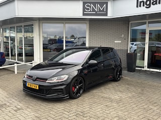 Volkswagen Golf 2.0 TSI GTI TCR