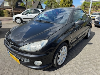 Peugeot 206 CC 2.0-16V 136pk Airco,Leder,Nap