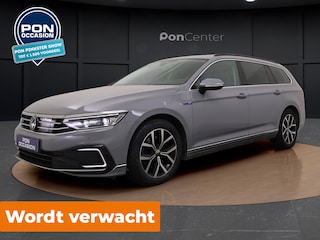 Volkswagen Passat Variant 1.4 TSI PHEV GTE | Trekhaak | Camera | ACC | Elek. Achterklep | Stoelverwarming | Matrix LED | Spiegelpakket | 17'' |