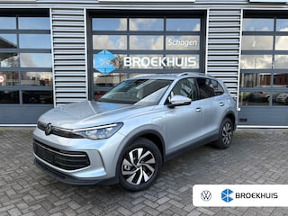 Volkswagen Tiguan 1.5 TSI eHybrid 204 pk Life | Achteruitrijcamera | Assistance package including Adaptive Cruise Control ACC | Digital Dashboard PRO (Instrumentendisplay digitaal)