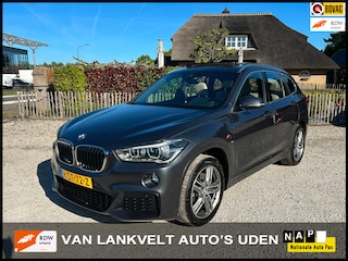 BMW X1 SDrive20i M Automaat panorama Leder