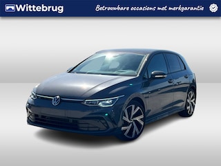 Volkswagen Golf 1.5 eTSI 150pk R-Line DSG Automaat / Panorama Schuifdak / Navigatie Pro / LM 18 inch / Camera / LED IQ