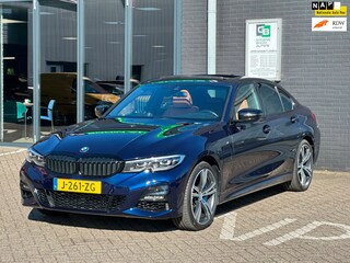 BMW 330e eDrive Edition/CAMERA/CARPLAY/PANO-DAK/NL-AUTO NAP!!