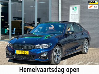 BMW 330e eDrive Edition/CAMERA/CARPLAY/PANO-DAK/NL-AUTO NAP!!