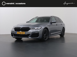 BMW 5-serie Touring 530e Business Edition Plus | M-Pakket | Panoramadak | Comfortstoelen + Geheugen | Camera | DAB | Interieur Verlichting | Adaptieve Cruise Control | Ele. kofferdeksel | Laser Licht |