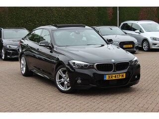 BMW 3-serie GT 330i High Executive Ed. M Sport / Panoramadak / Head-up / 360Camera / Harman Kardon / Leder / 18'' / Keyless / Navigatie / DAB / Stoelverwarming / Cruise Control