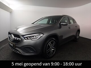 Mercedes-Benz GLA 180 Business Solution | navigatiesysteem full map | lederen bekleding | electronic climate control | achteruitrijcamera | Cruise control | LED verlichting | stoelverwarming |