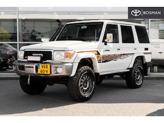 Toyota Land Cruiser GRJ76L 4.0 V6 LX LPG | 3X Difflock | Compressor | Uniek!