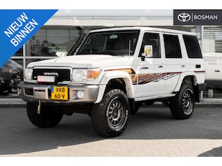Toyota Land Cruiser GRJ76L 4.0 V6 LX LPG | 3X Difflock | Compressor | Uniek!