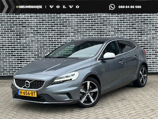 Volvo V40 1.5 T3 Polar+ Sport | Trekhaak | Panoramadak | Achteruitrijcamera | Parkeersensoren | Keyless Entry | Navigatie | Parkeerverwarming | Lichtmetalen Velgen 17 inch